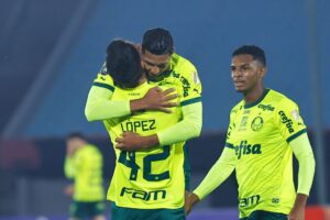 Palmeiras vence e aproxima classificação na Libertadores; veja atuações
