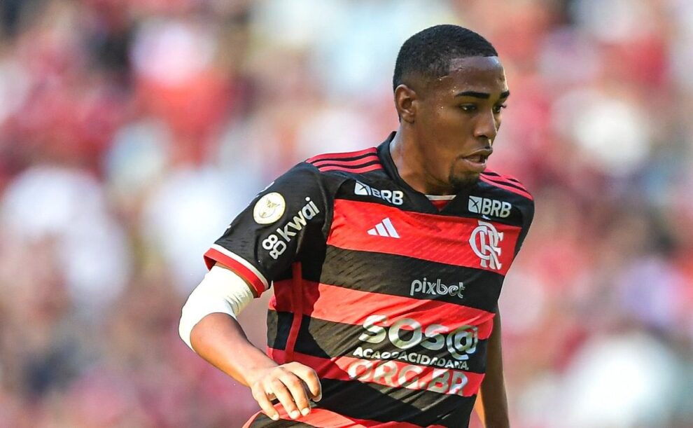 Tite dá créditos a base do Flamengo em relação a Lorran: "não meu"