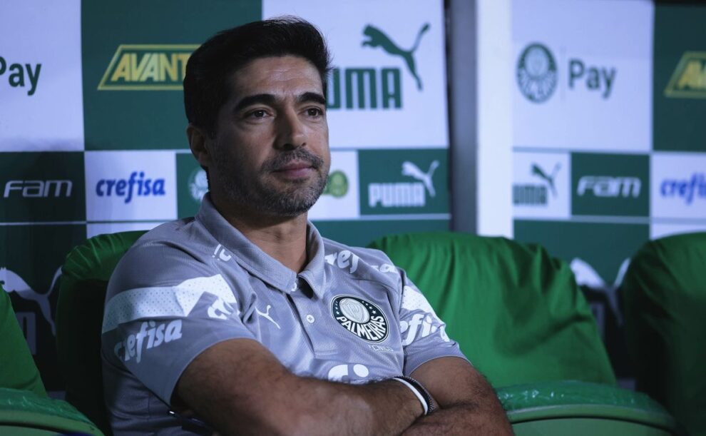 Abel Ferreira pode repetir a escalação do Palmeiras contra o Galo