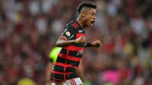 Bruno Henrique deve ser o titular do Flamengo no clássico