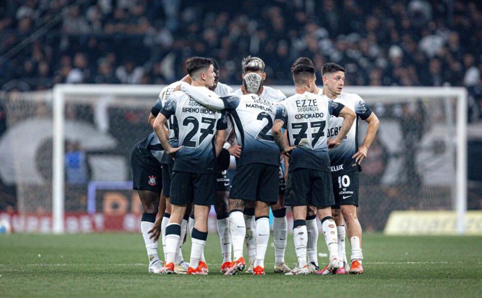 Corinthians atrasa o pagamento dos salários de jogadores e funcionários