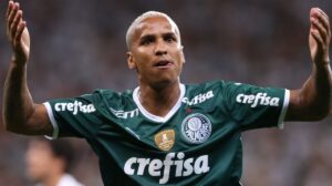 Deyverson pode ser rival do Palmeiras na Libertadores pelo Grêmio