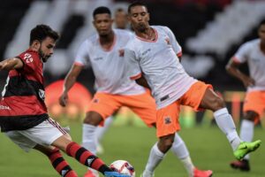 Flamengo acerta a venda de Daniel Cabral ao Estrela Amadora