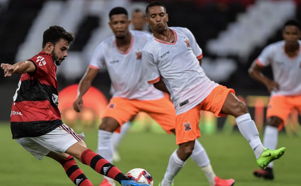 Flamengo acerta a venda de Daniel Cabral ao Estrela Amadora