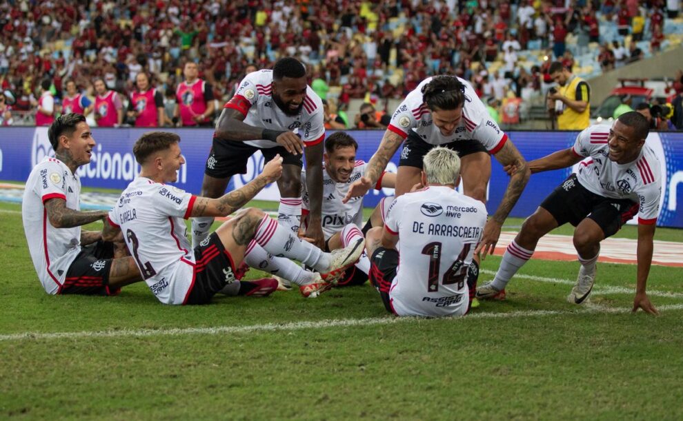 Flamengo bate Vasco por 6 a 1, e impõe a maior derrota no clássico