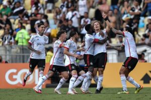 Flamengo decide provocar o Vasco e relembra a goleada por 6 x 1