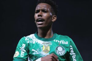 Kléber Gladiador expõe erro do Palmeiras na venda de Estêvão