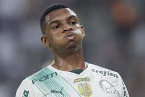 Palmeiras chega a R$ 407 milhões em venda no mercado da bola