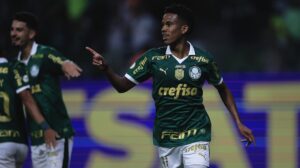 Palmeiras vence Juventude e encosta na liderança do Brasileirão