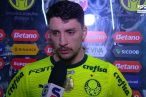 Piquerez diz que elenco do Palmeiras tomou decisão sobre Dudu