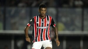 Vasco goleia o São Paulo e Luiz Gustavo cita fator preponderante: “Questão de humildade”