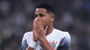 Wesley fica perto de sair do Corinthians e vive jejum importante