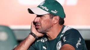 Abel tem plano para agenda de agosto do Palmeiras