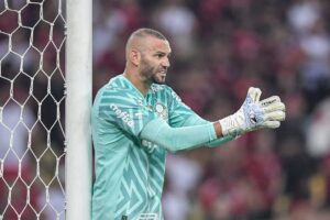 Atitude de Weverton em Flamengo x Palmeiras revolta torcida