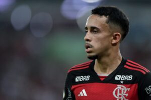 Bragantino faz nova proposta ao Flamengo por Matheus Gonçalves