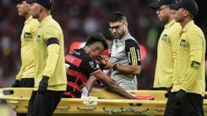 Bruno Henrique sofre nova lesão e está fora da partida entre Flamengo e Fortaleza