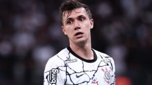 Corinthians cobra R$ 9 milhões do Vasco por dívida envolvendo Piton