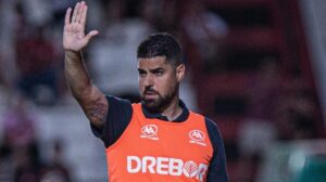 Corinthians vê mudança de postura de Ramon Díaz e Antônio Oliveira