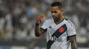 Entenda o que motivou chegada de Alex Teixeira ao Vasco 