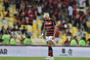 Flamengo é derrota pelo Fortaleza e perde liderança do Brasileirão