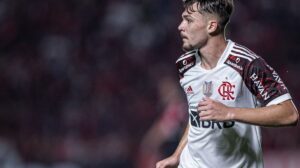 Flamengo negocia pacotão com o Leixões de Portugal