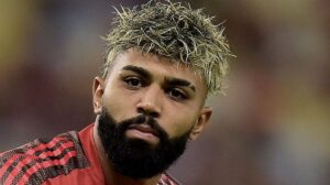 Gabigol põe fim na novela e vai jogar no Palmeiras