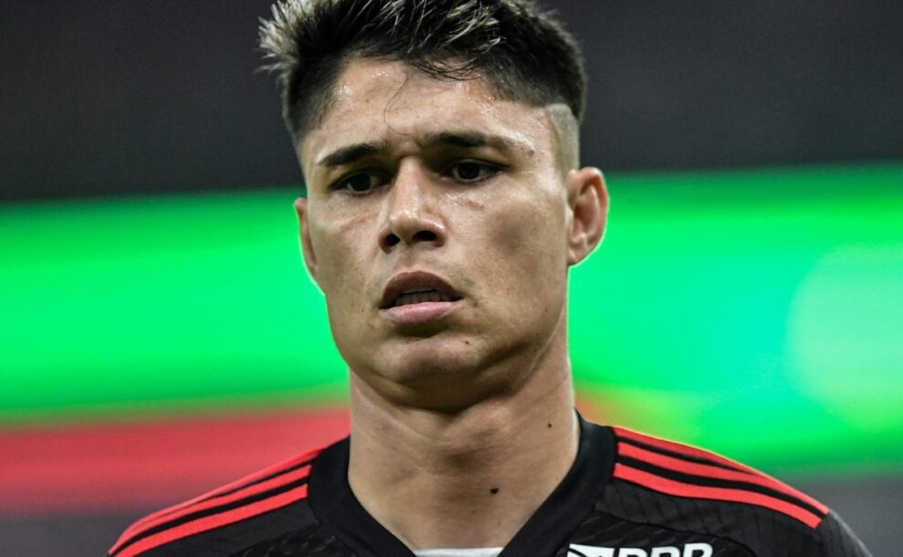 Luiz Araújo se revolta com suspensão em São Paulo x Flamengo