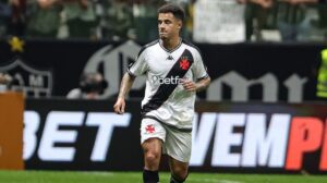 Rafael Paiva avalia a estreia de Coutinho pelo Vasco: "Temos que ter paciência"