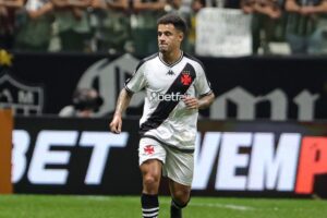 Rafael Paiva avalia a estreia de Coutinho pelo Vasco: "Temos que ter paciência"