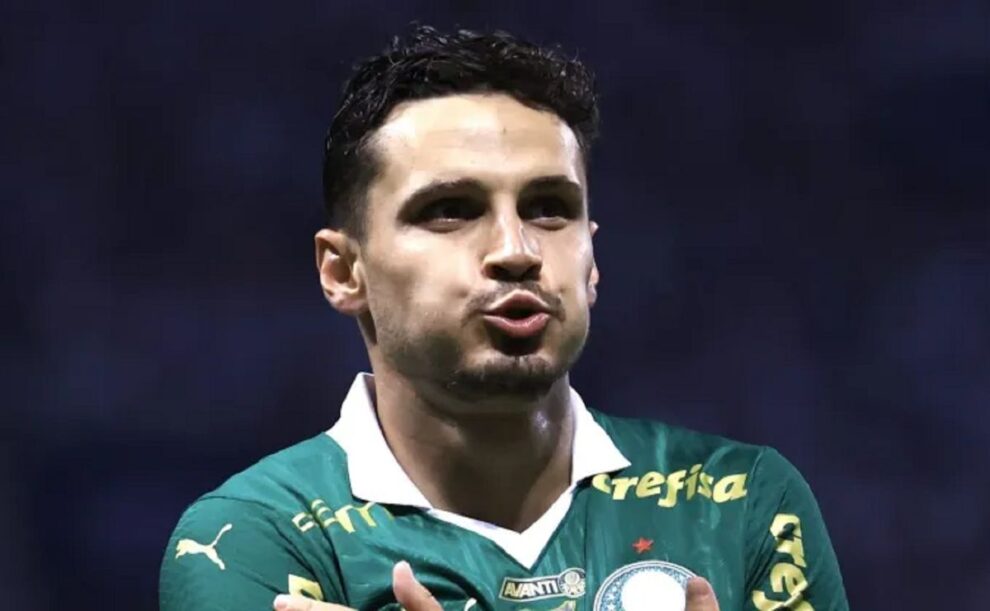 Raphael Veiga marca e Palmeiras se consolida na briga pela liderança do Brasileirão Série A