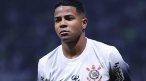 Saída de Wesley é explicada por António Oliveira no Corinthians