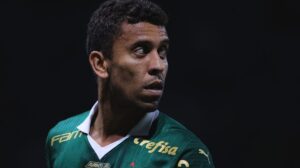 Torcida do Palmeiras se divide na web sobre futuro de Marcos Rocha