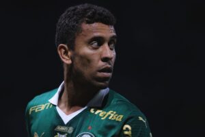 Torcida do Palmeiras se divide na web sobre futuro de Marcos Rocha