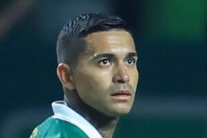 Abel é avisado e Dudu é desfalque para Flamengo x Palmeiras