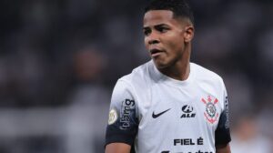 Al Nassr envia proposta por Wesley, do Corinthians