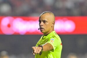 Áudios do VAR encerram polêmicas de Flamengo x Palmeiras 