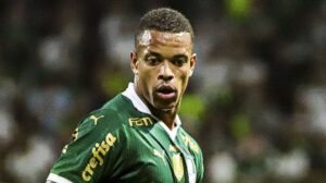 Caio Paulista ficou fora do Palmeiras por desconforto muscular