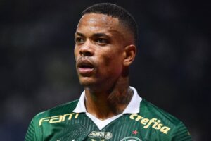 Caio Paulista sai do Palmeiras? Abel Ferreira toma nova decisão e não pretende tirar lateral do time na Libertadores