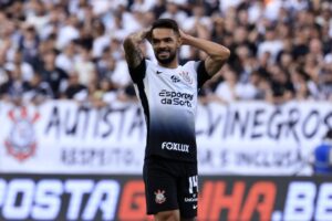 Corinthians atrasa pagamento por Raniele, e Cuiabá aciona CBF