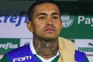 Dudu desperta a fúria na torcida do Palmeiras