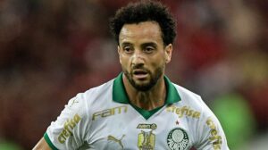 Felipe Anderson é apoiado por Leila no Palmeiras em reunião