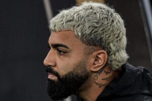 Gabigol fica sem clima no Flamengo e saída é questão de tempo