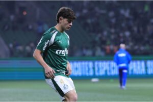 Giay é sincero sobre adaptação no Palmeiras