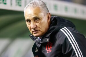 Tite é avisado que De La Cruz é desfalque contra o Palmeiras