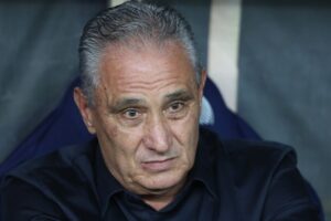 Tite fala sobre os gols sofridos pelo Flamengo de bolas aéreas