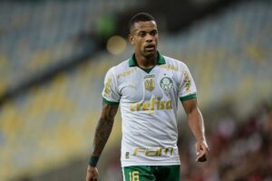 Titular no Palmeiras de Abel Ferreira, Caio Paulista fala sobre o momento: "Eu fico muito feliz"