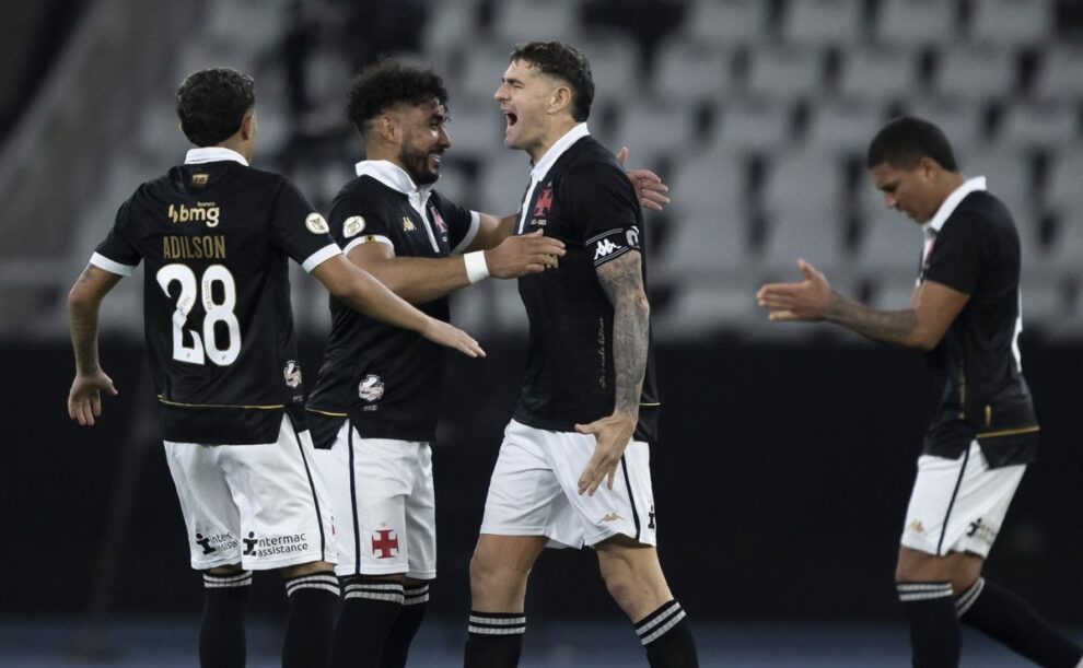 Vegetti garante que polêmico gol marcado pelo Vasco não tocou no braço