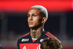 Wesley aceita proposta para ir embora do Flamengo