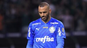 Weverton expõe problemas que eliminaram Palmeiras