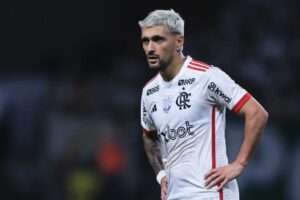 Arrascaeta desfalca Flamengo diante do Vasco por desgaste físico